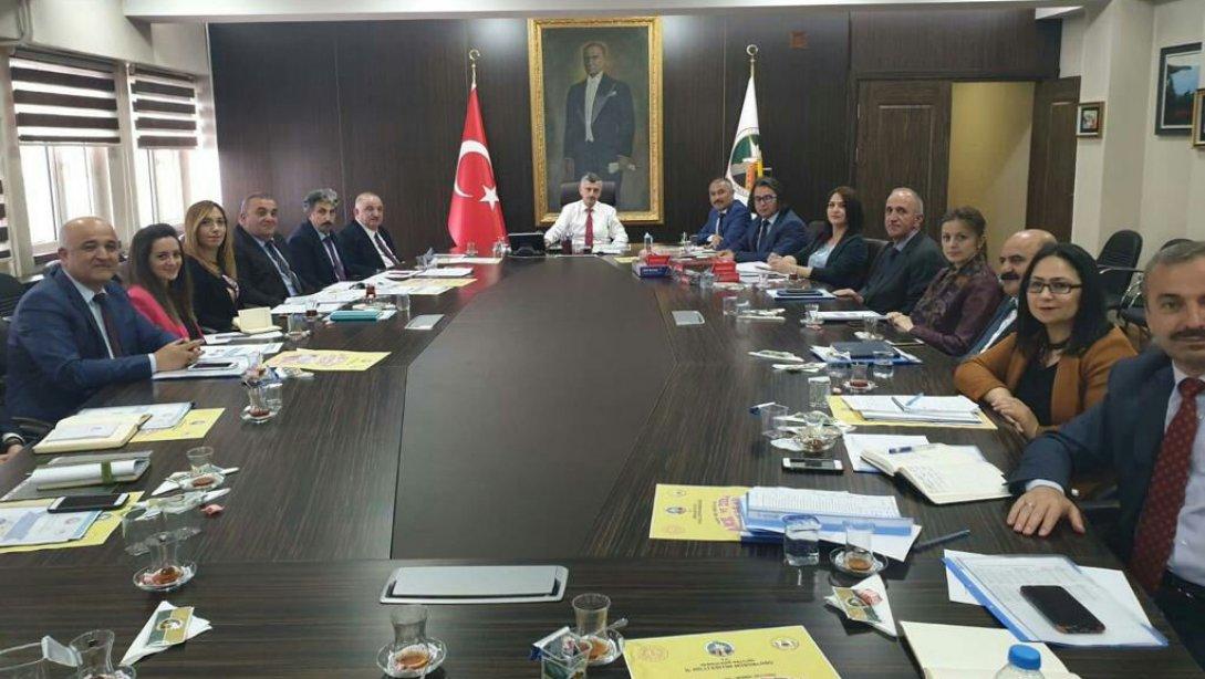 Zonguldak Valisi Erdoğan Bektaş Başkanlığında Eğitim Öğretimi Değerlendirme Toplantısı Yapıldı
